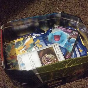 ????Mystery???? pokemon card tin